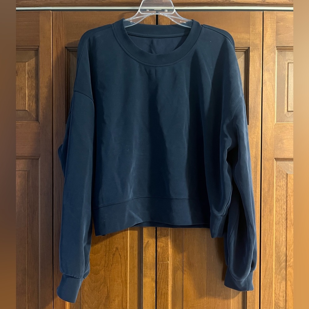 Lululemon Athletica Deep Blue Women's Sweatshirt